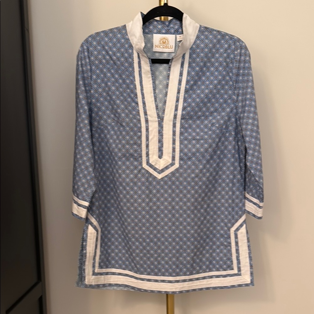 Blue and White Patterned Tunic Top